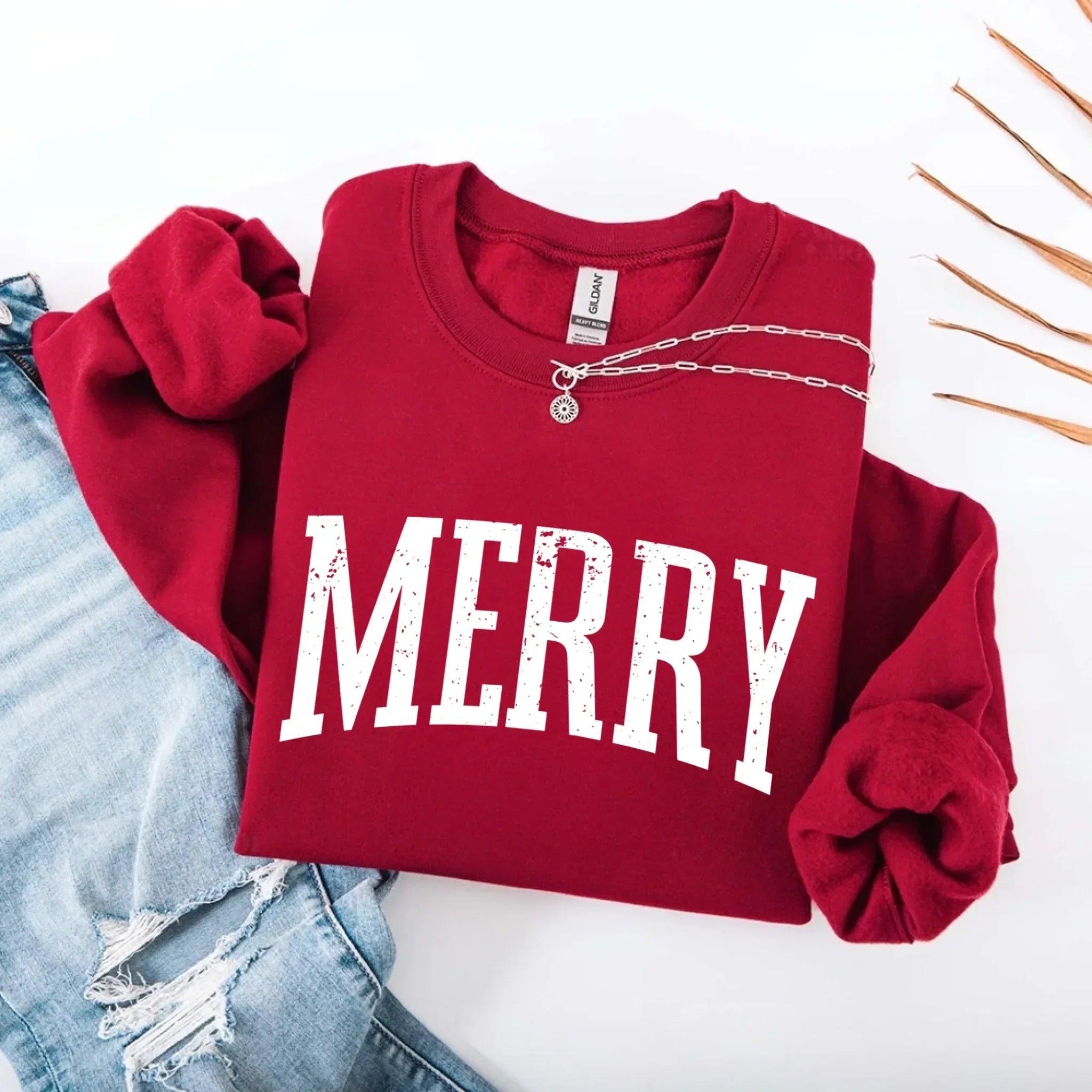 Retro Merry Christmas Sweatshirt Festive Women’s Holiday Sweater - Che Cose Belle