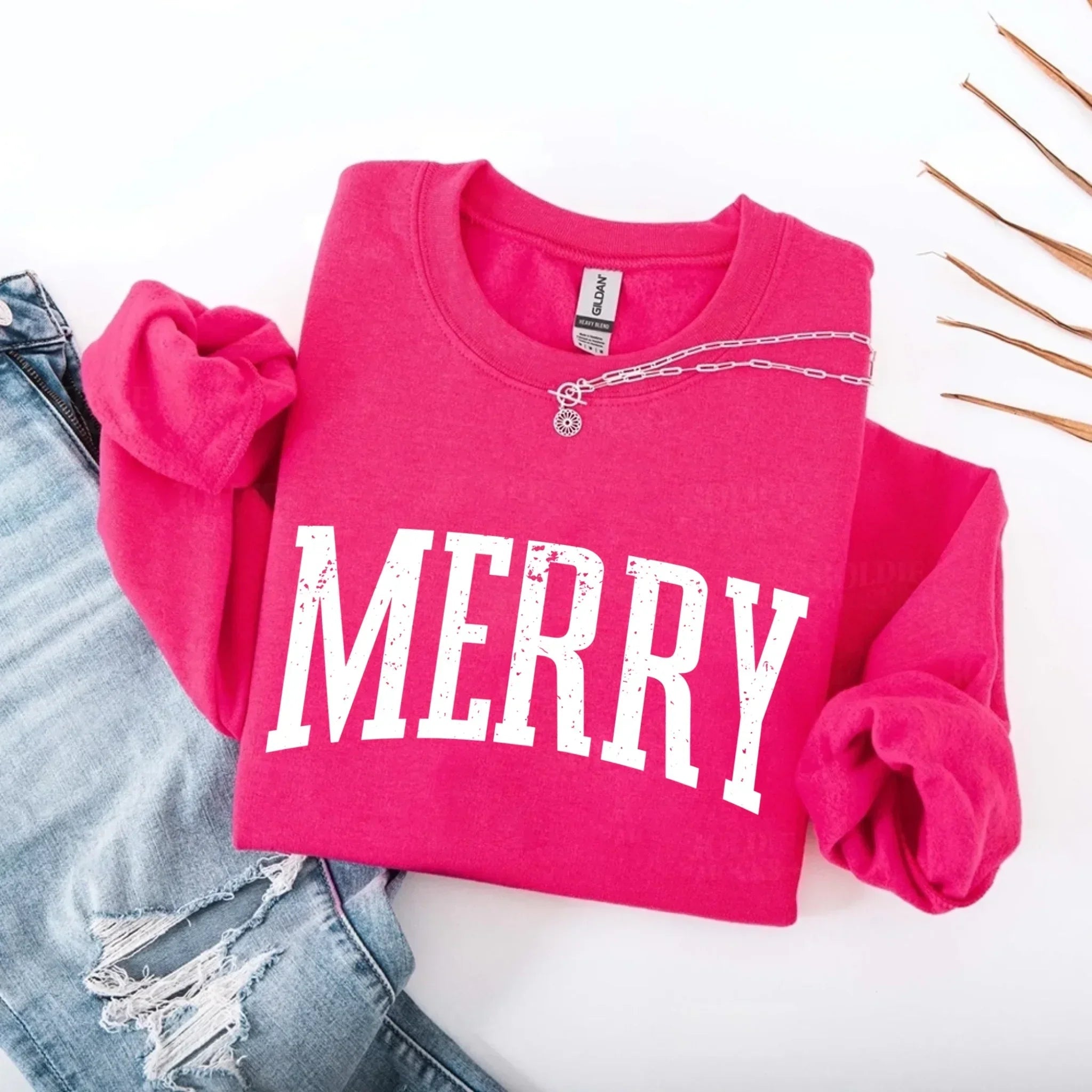 Retro Merry Christmas Sweatshirt Festive Women’s Holiday Sweater - Che Cose Belle