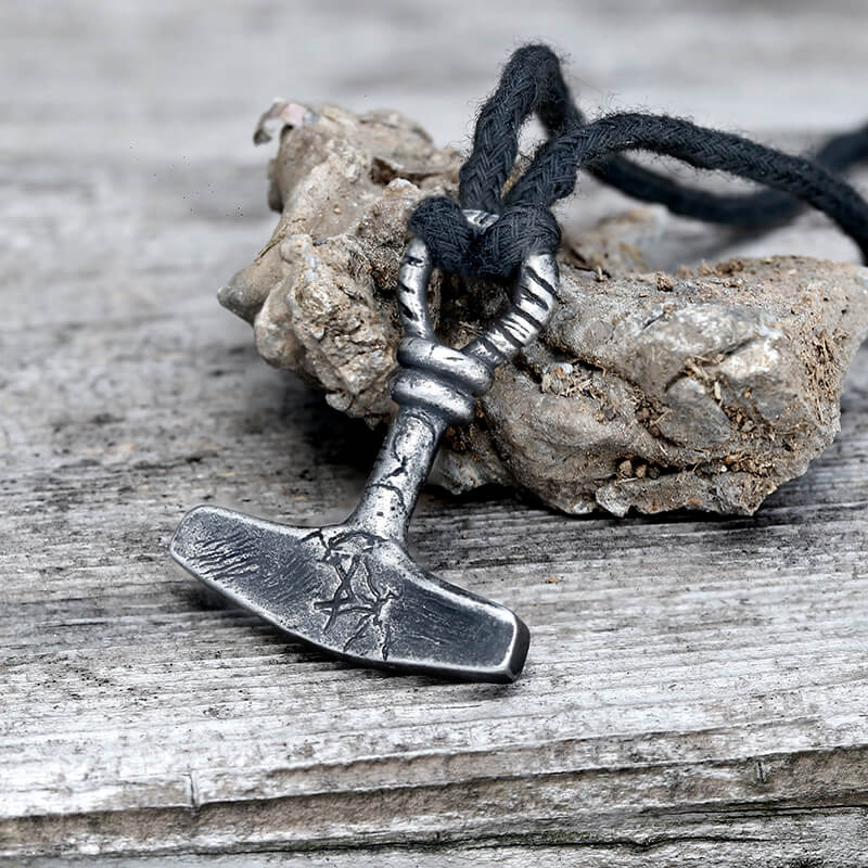Retro Thor's Hammer Stainless Steel Viking Pendant