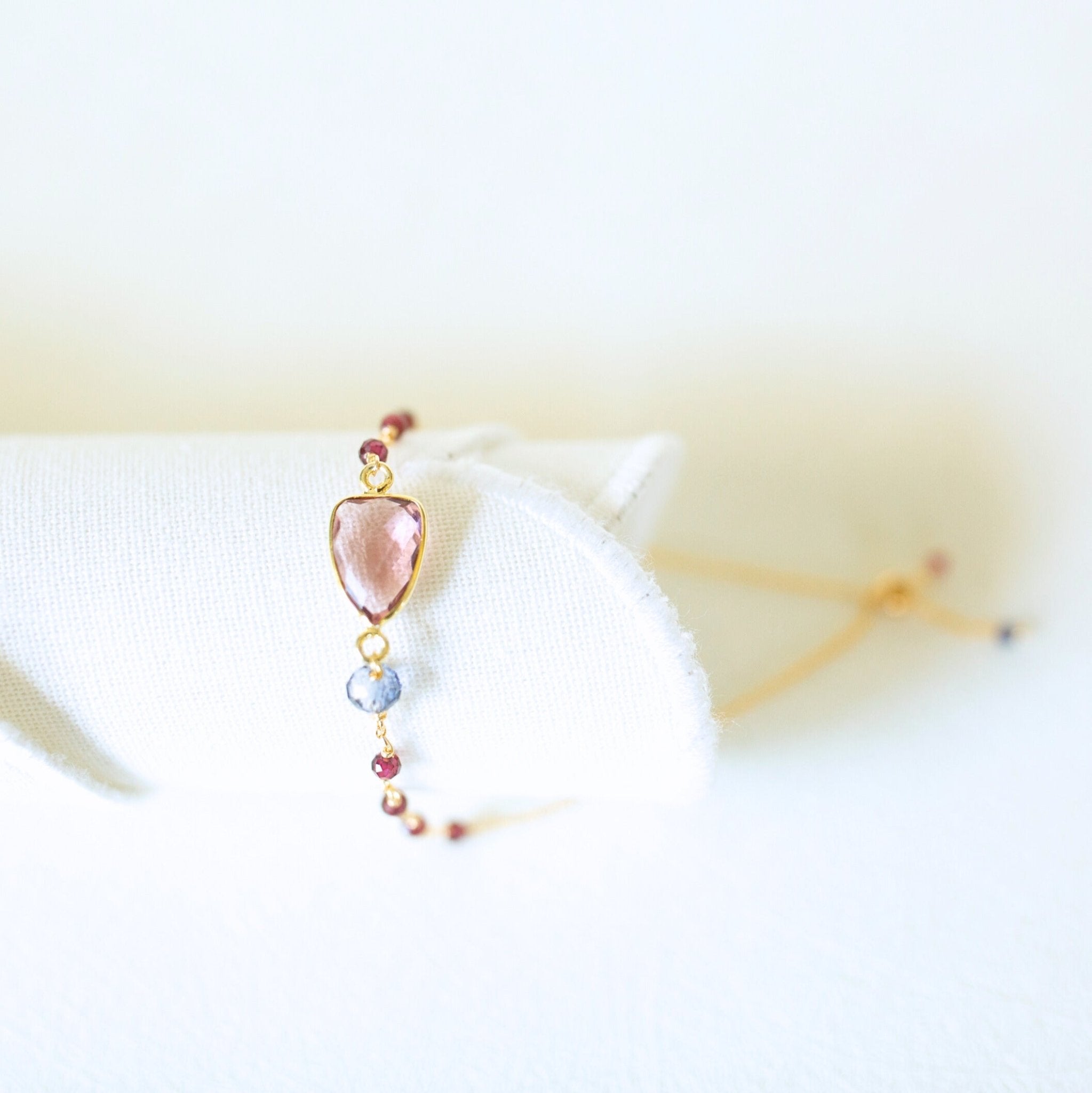 Rhodolite Garnet Silver Isla Bracelet - Che Cose Belle