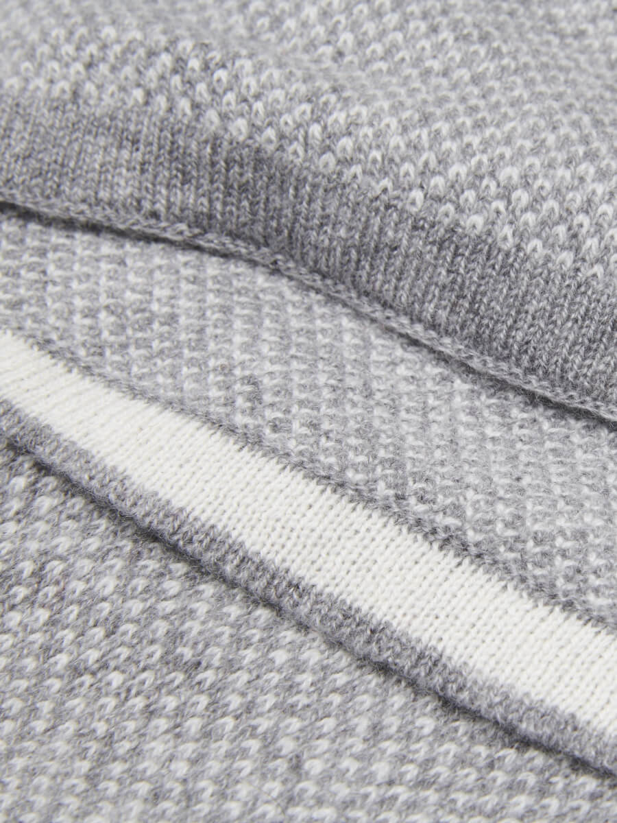 Riccardo (grey & white) - Italian 100% cashmere scarf with pattern - Che Cose Belle