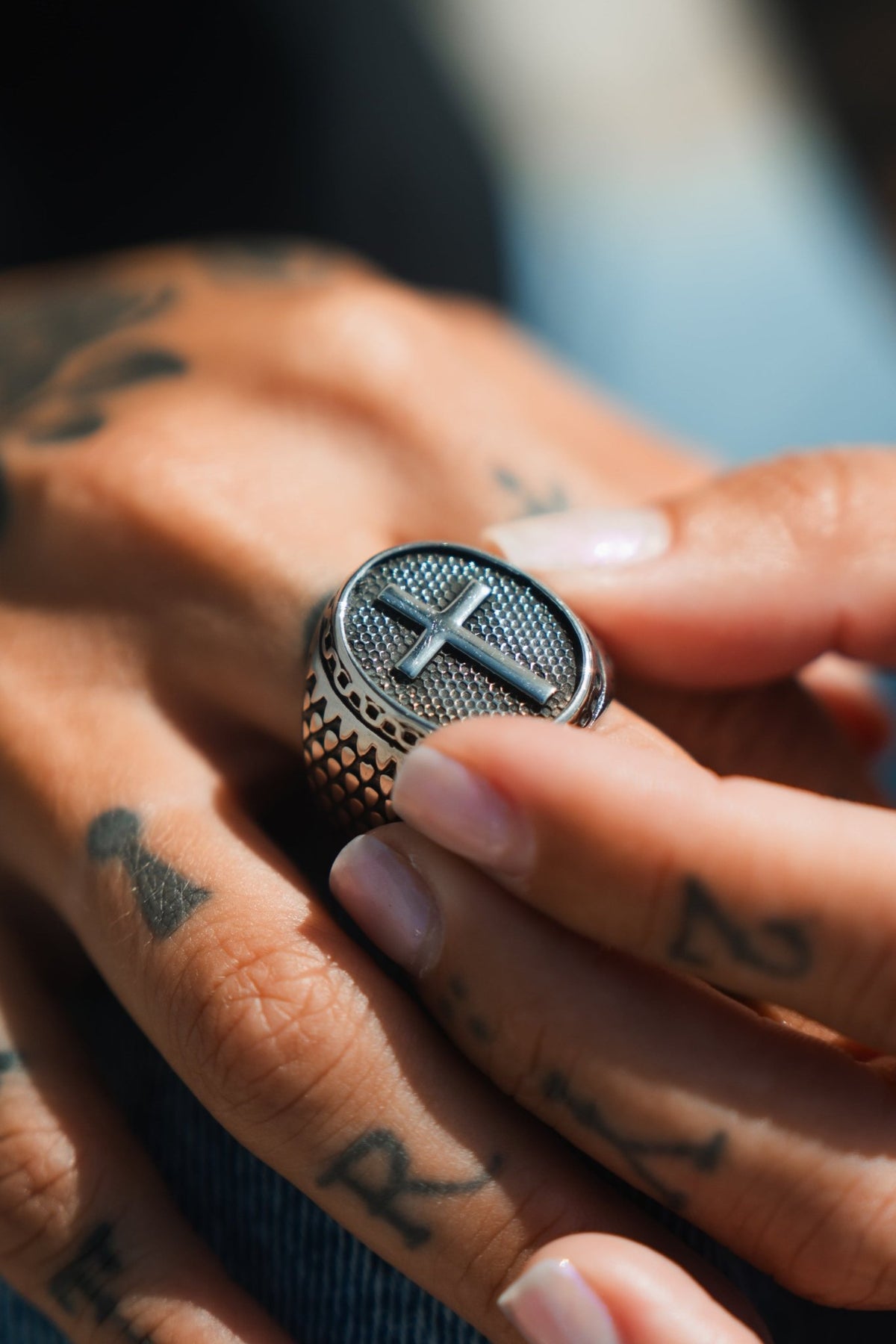Risen Savior Ring- Silver - Che Cose Belle