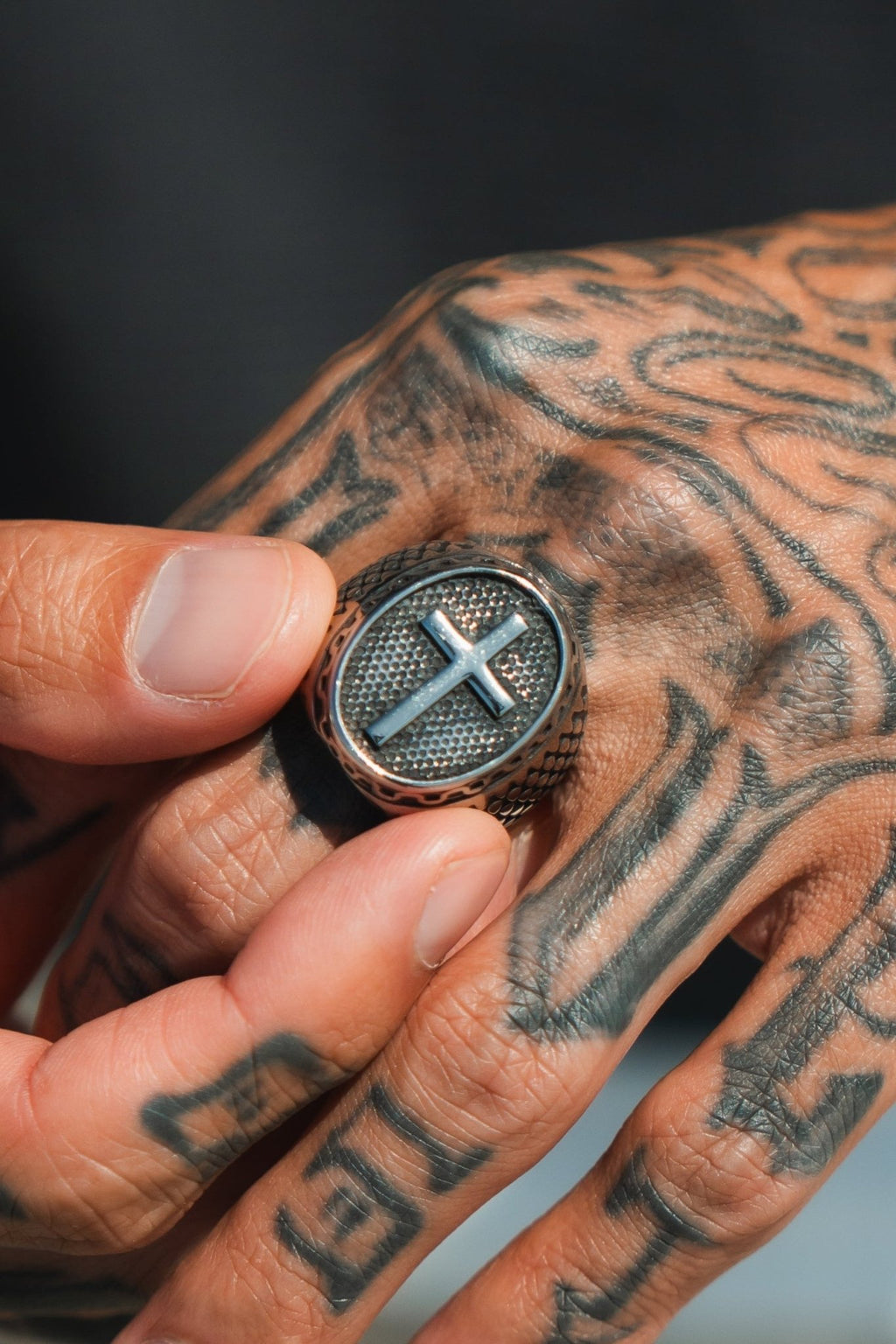 Risen Savior Ring- Silver - Che Cose Belle