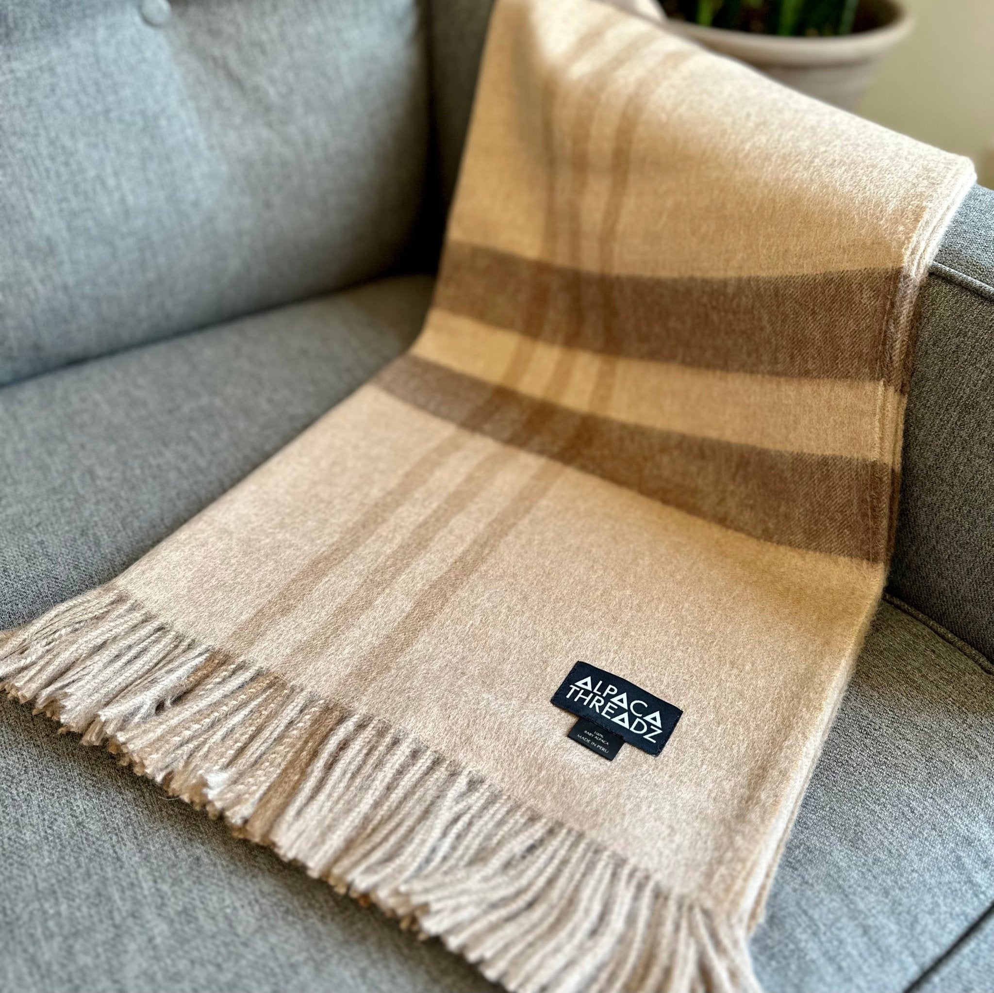 Royal Baby Alpaca Wool Checkered Throw Blanket - Che Cose Belle