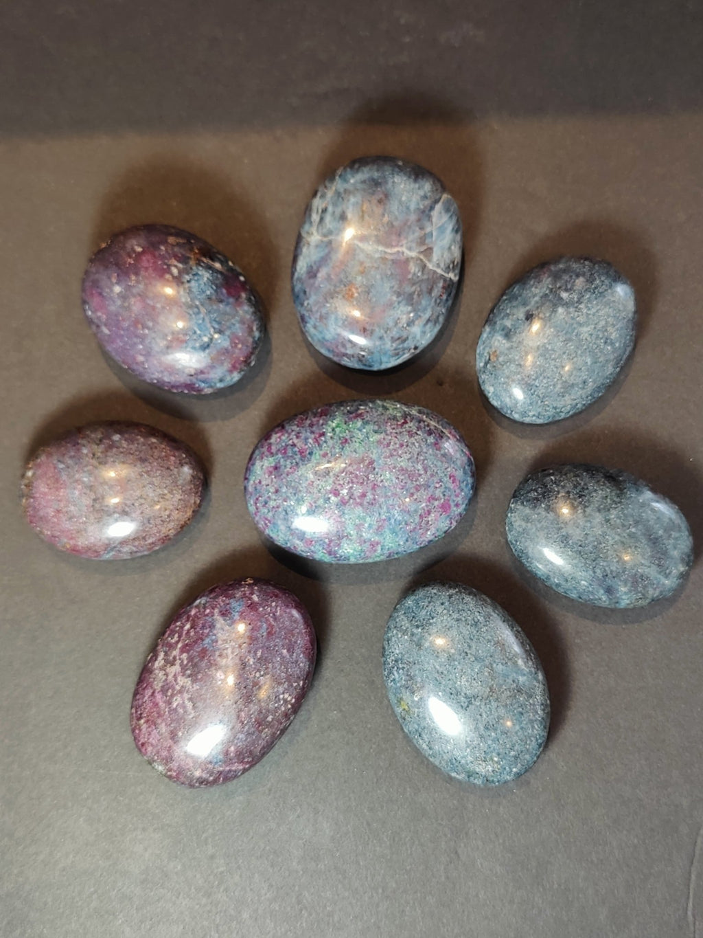 Ruby Kyanite Polished Spheres & Palmstones - Che Cose Belle