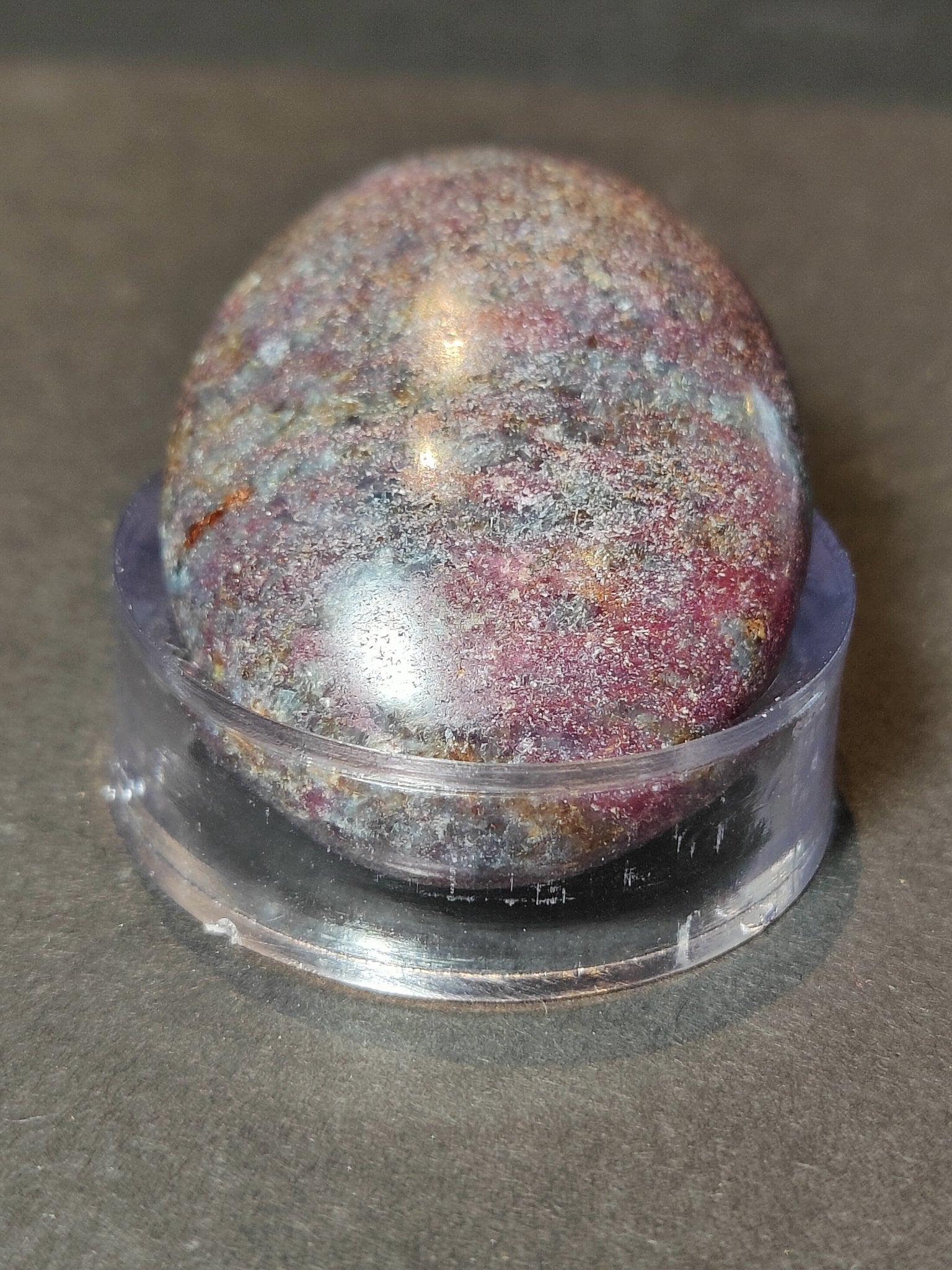 Ruby Kyanite Polished Spheres & Palmstones - Che Cose Belle
