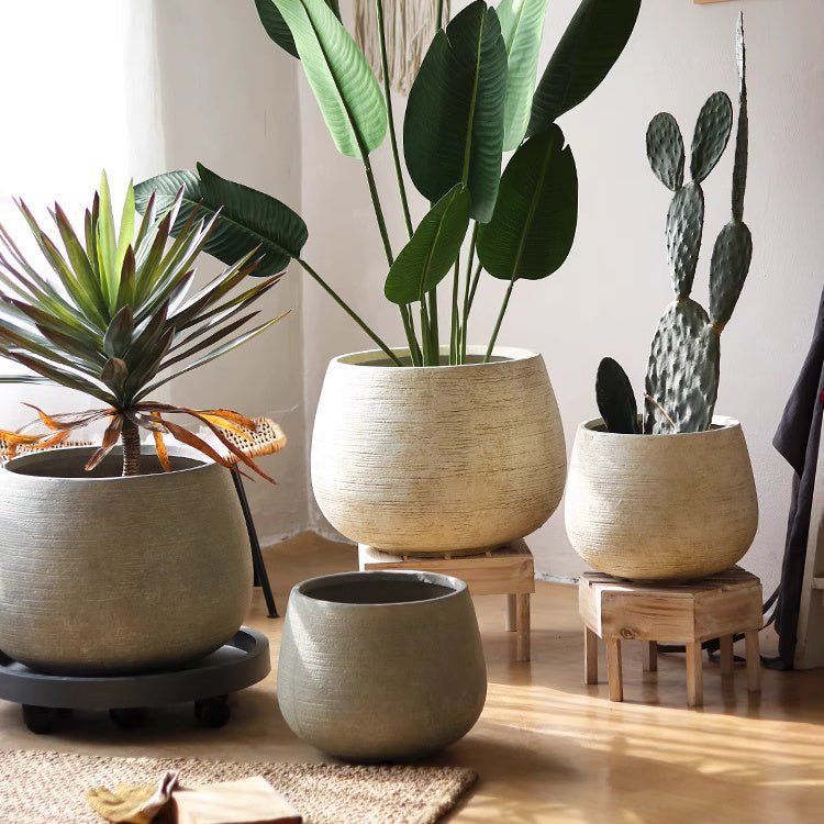 Rustic Globe Cement Planter - Che Cose Belle