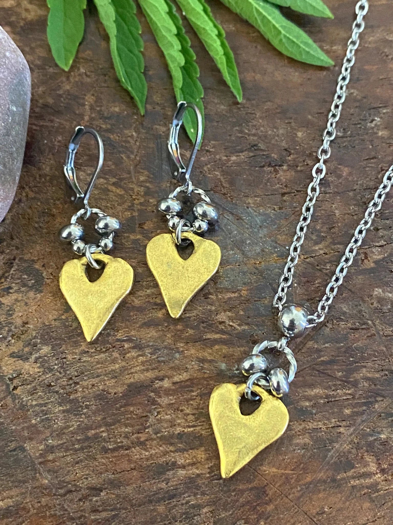 RUSTIC HEART EARRINGS - Che Cose Belle