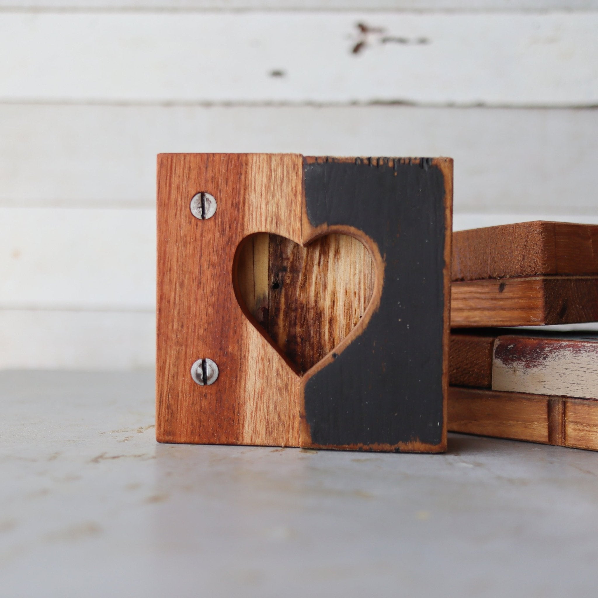 Rustic Heart Tiles - Che Cose Belle