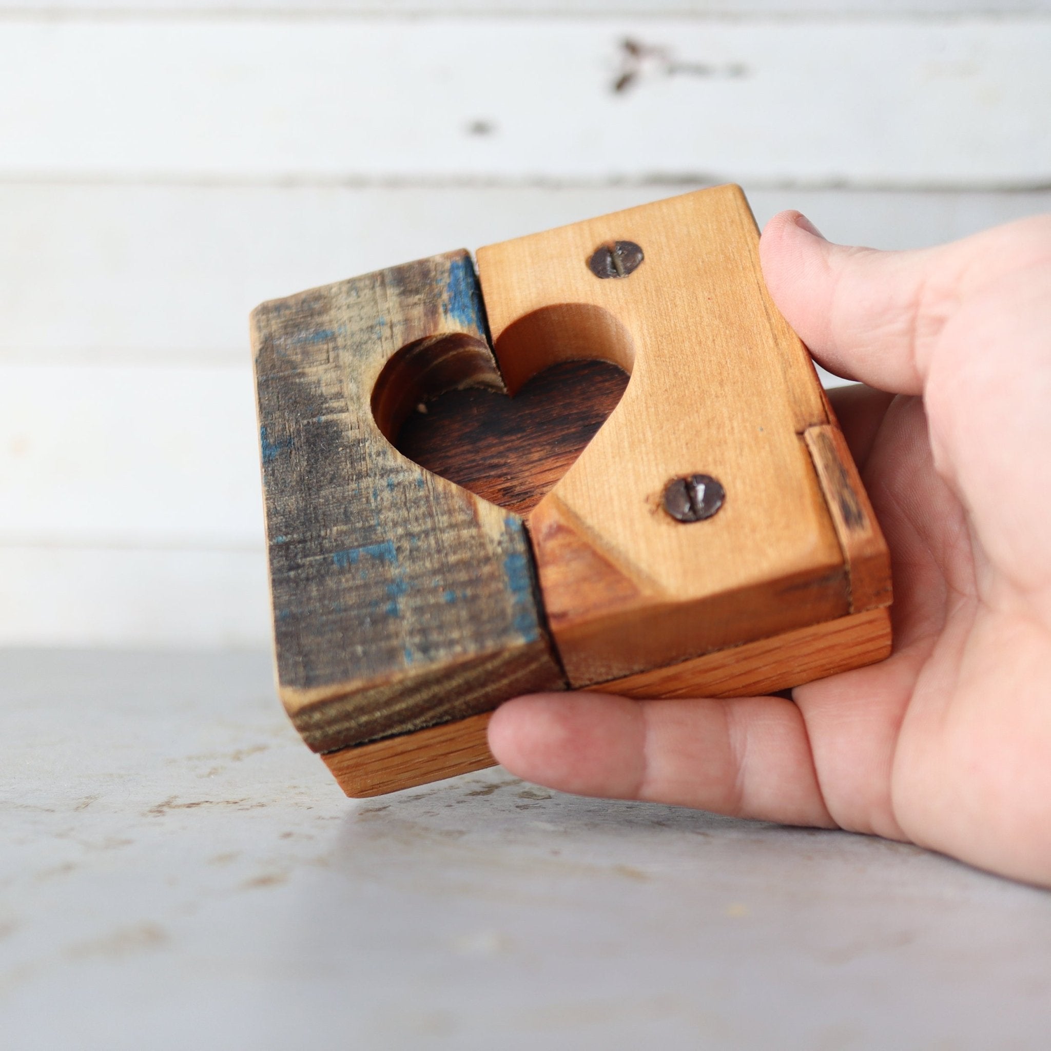 Rustic Heart Tiles - Che Cose Belle