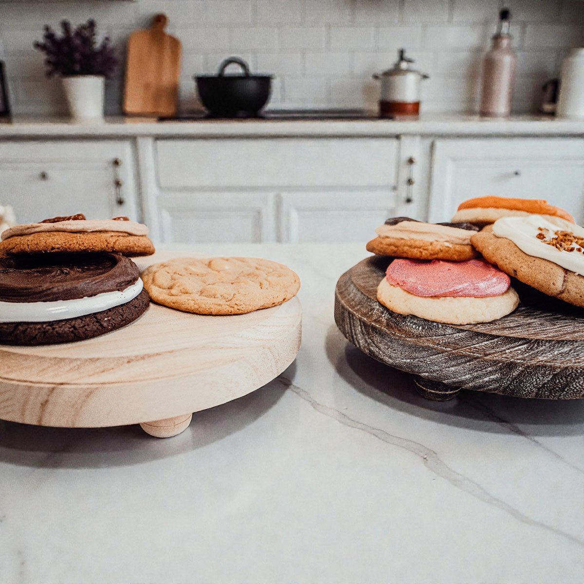 Rustic Wood Stand - Che Cose Belle