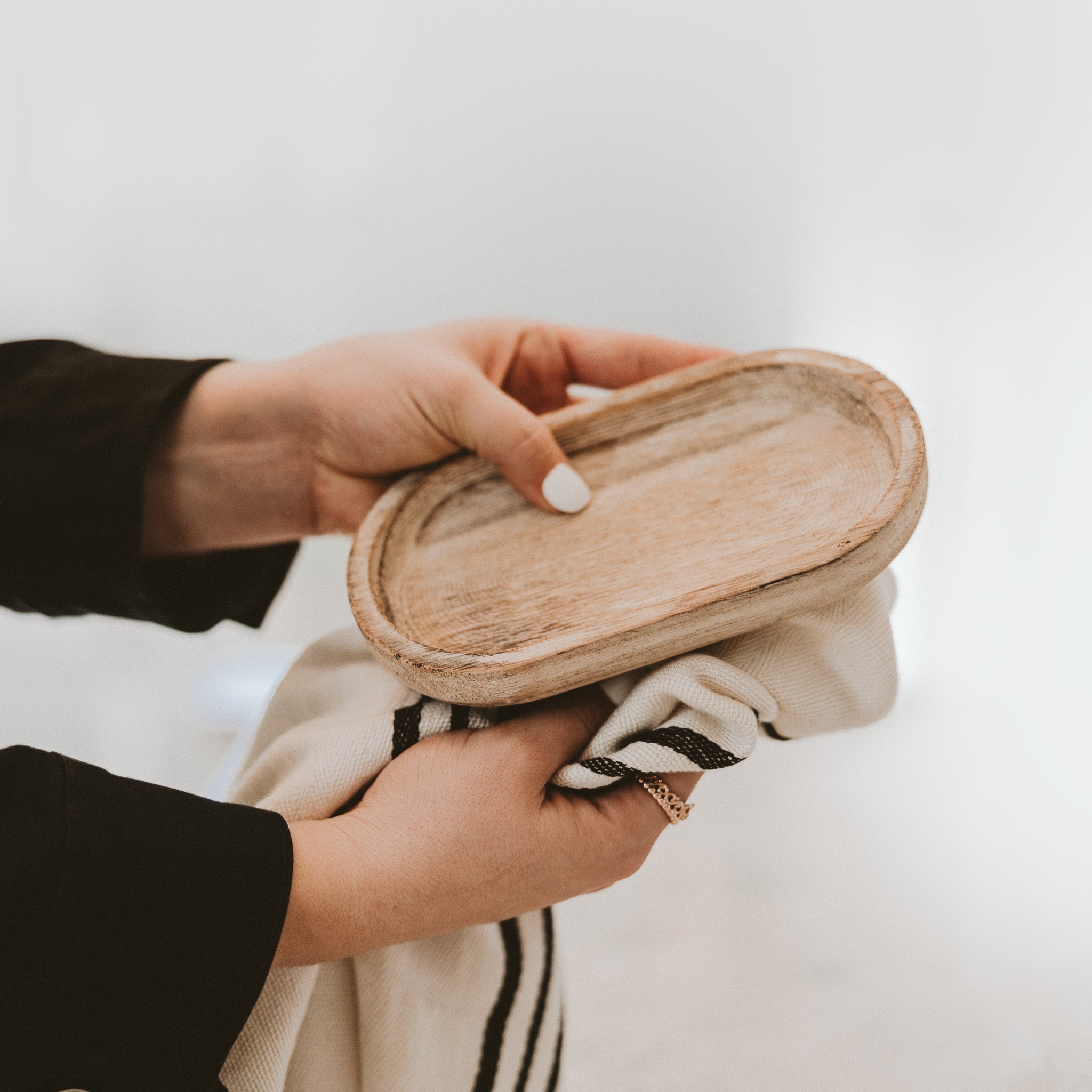 Rustic Wood Tray - Che Cose Belle