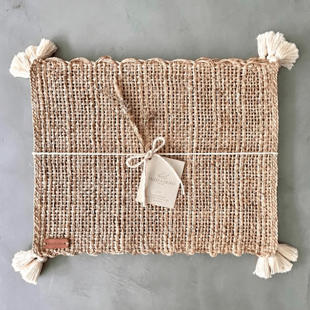 S/4 Rectangular Placemat with Tassels - Che Cose Belle