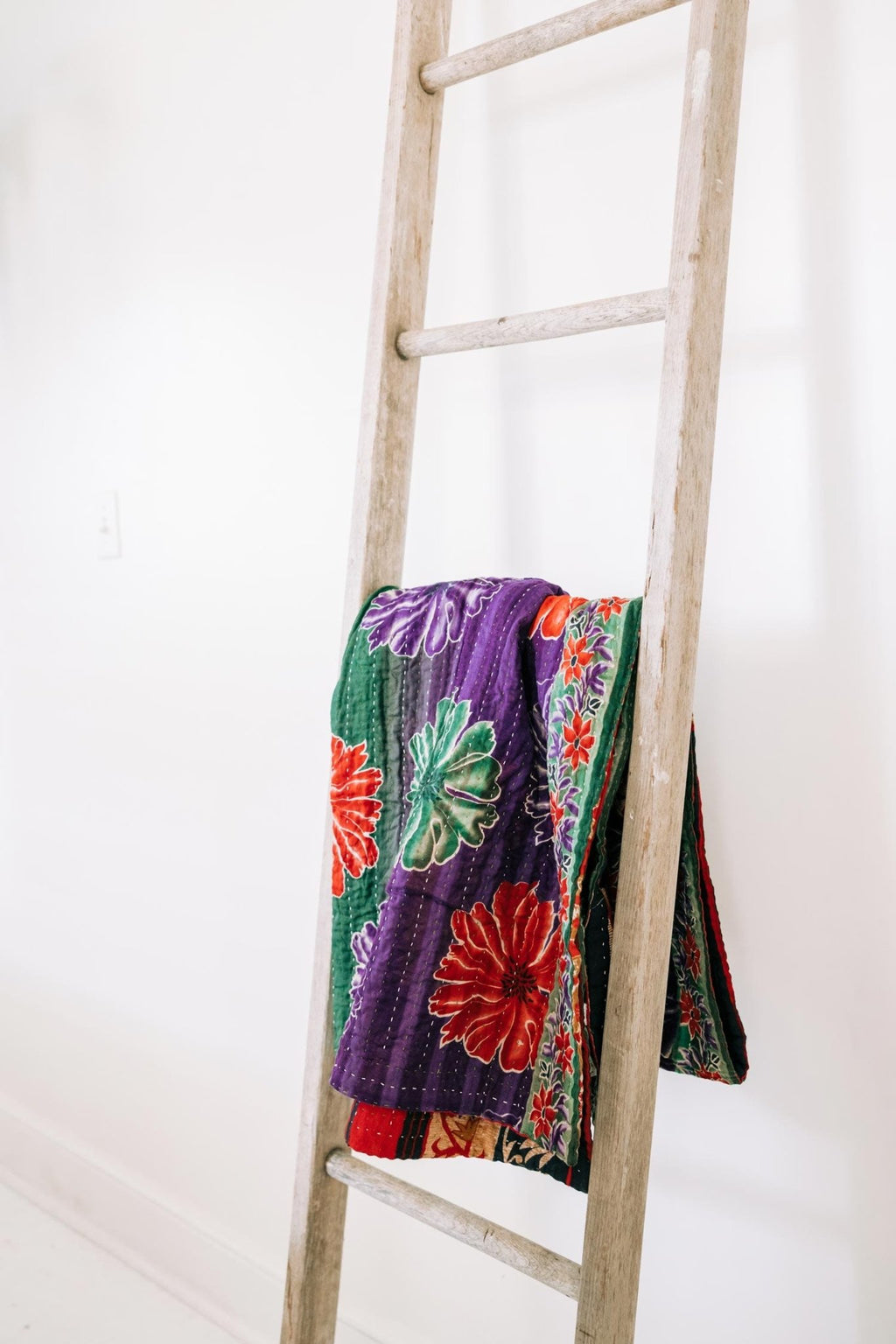 Sacred Sari Throw - Che Cose Belle