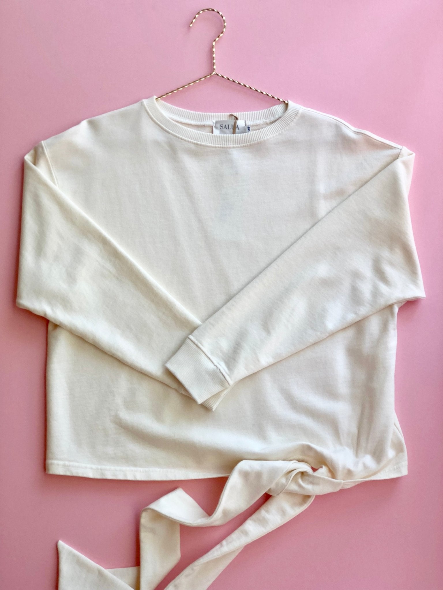 SALUA Side Tie Pullover - Che Cose Belle