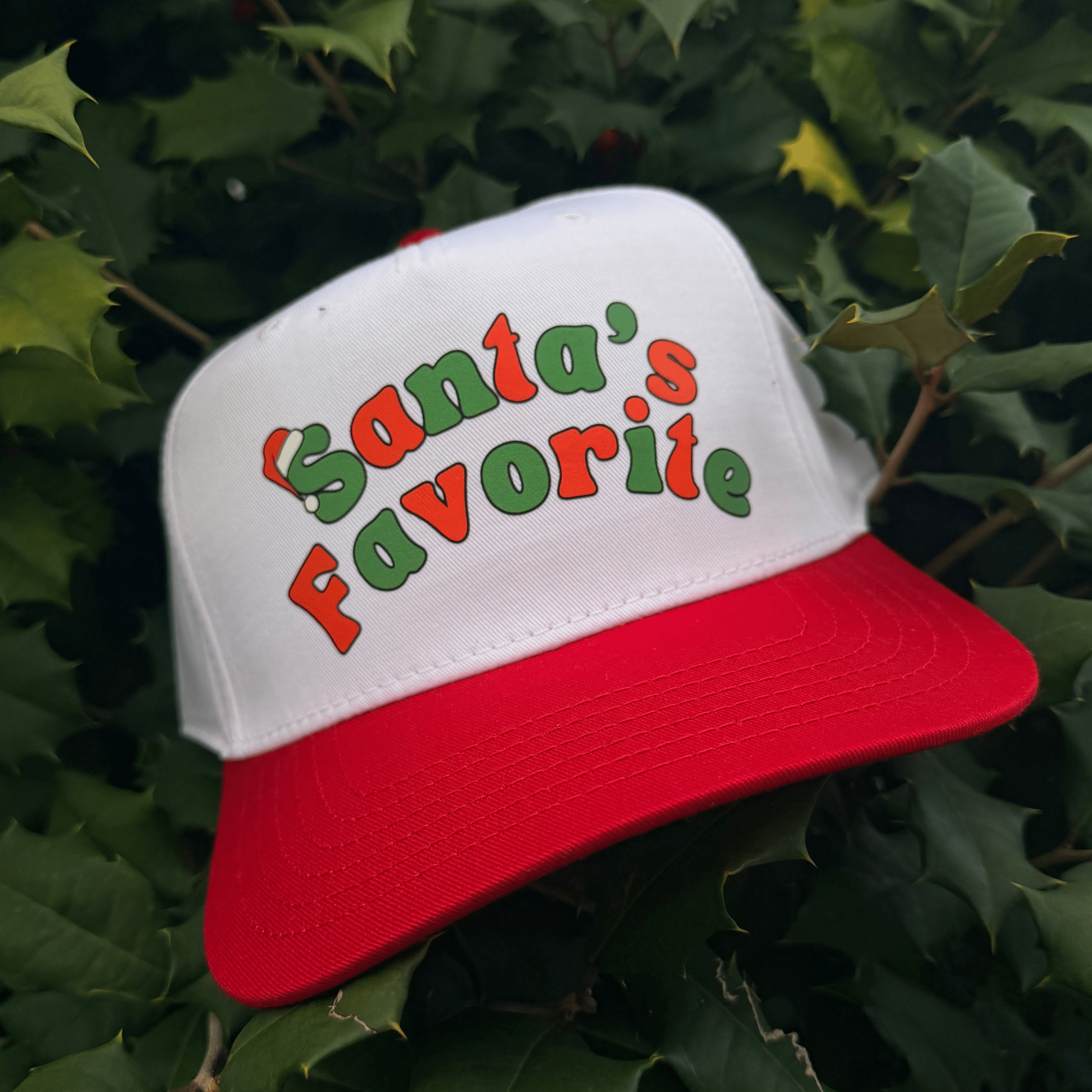 SANTA'S FAVORITE ♡ printed hat - Che Cose Belle