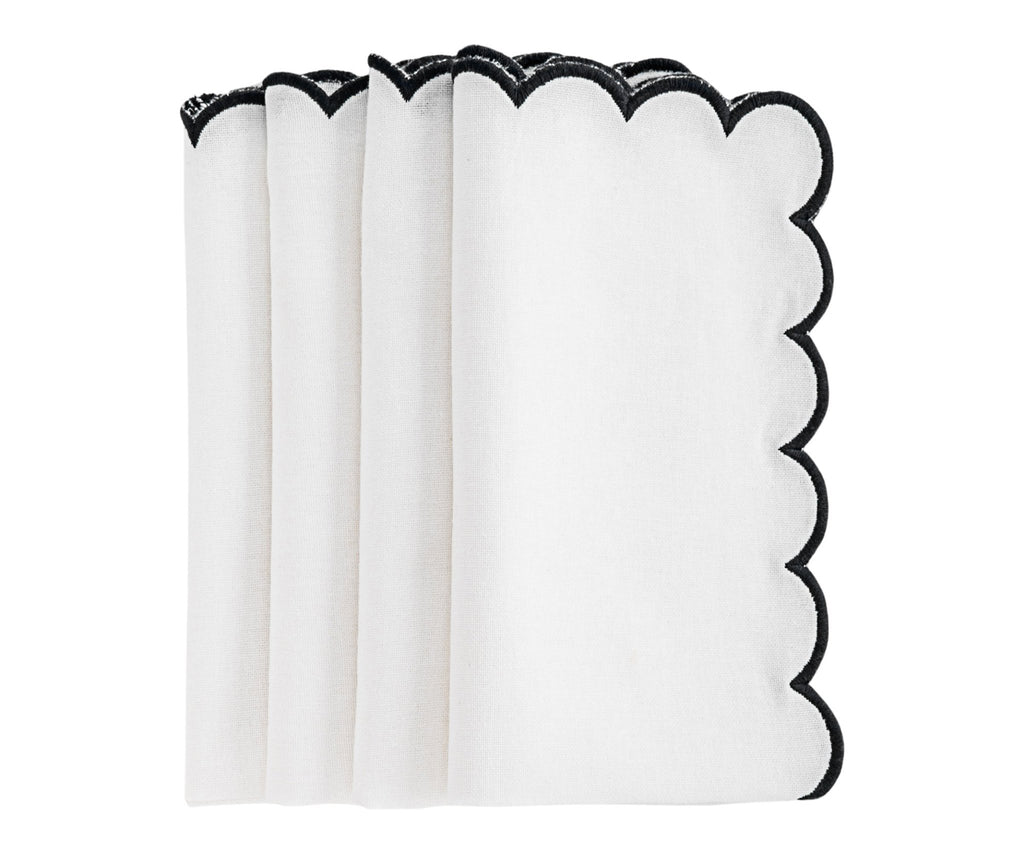 Scalloped Edge Linen Napkins - Che Cose Belle