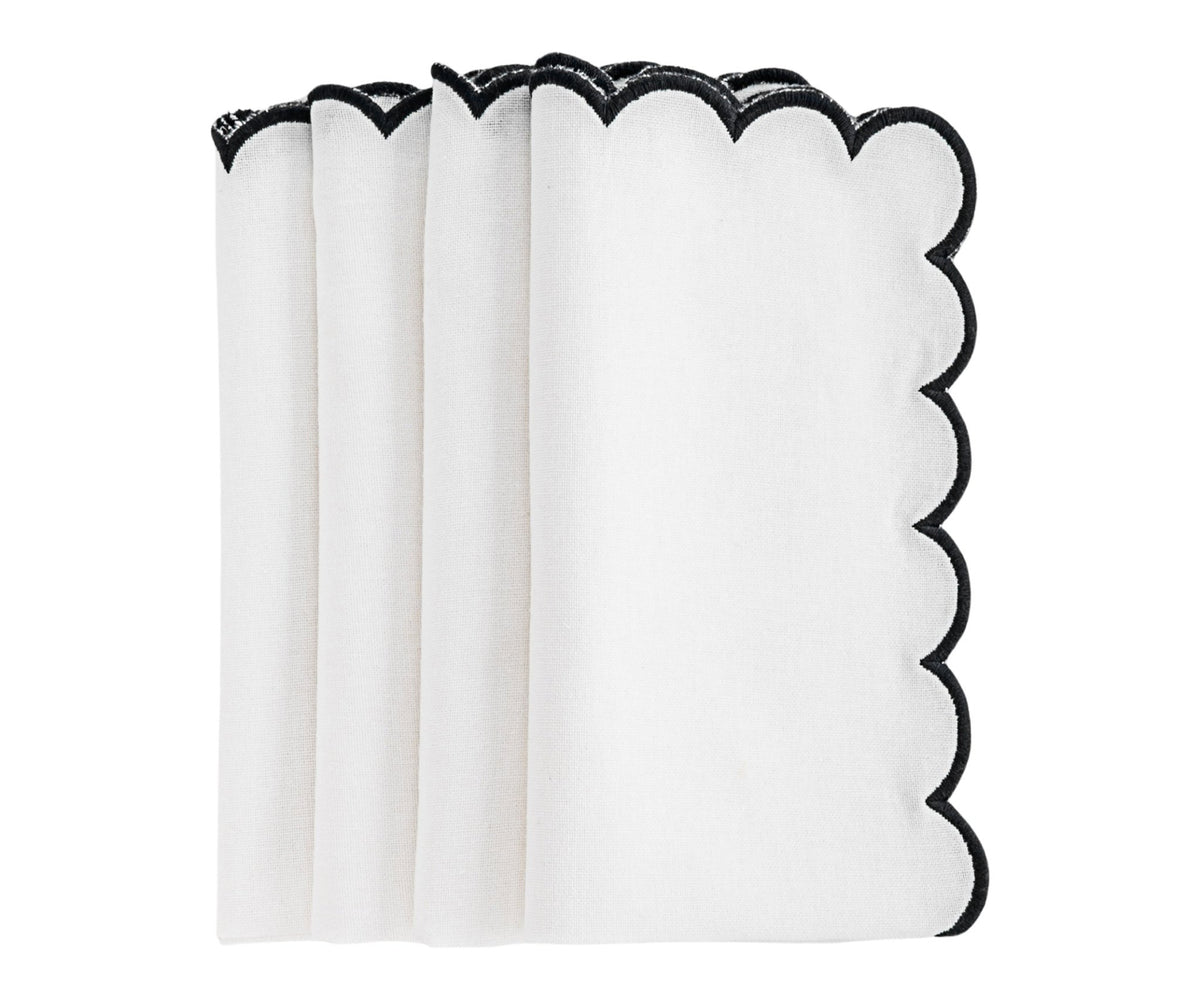Scalloped Edge Linen Napkins - Che Cose Belle