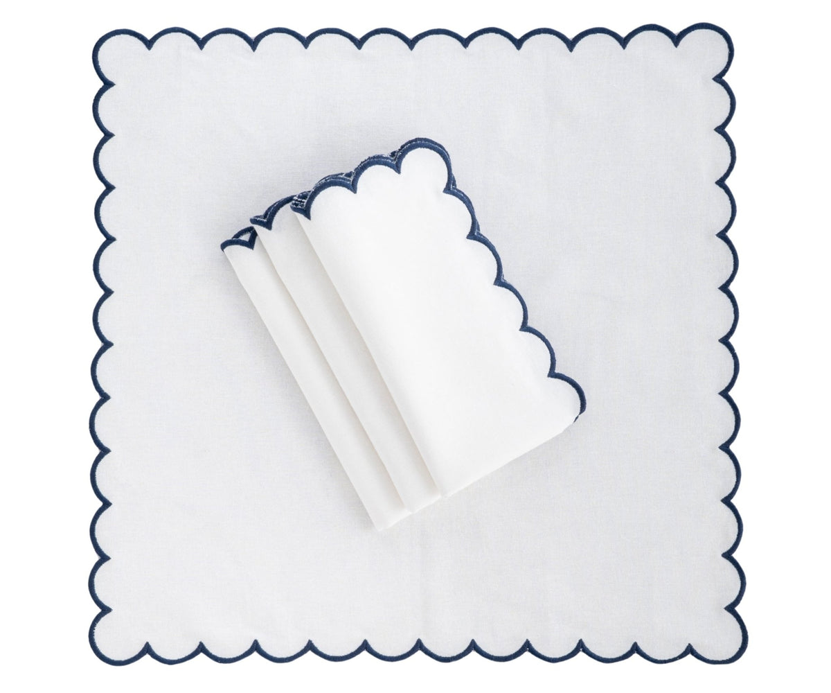 Scalloped Edge Linen Napkins - Che Cose Belle