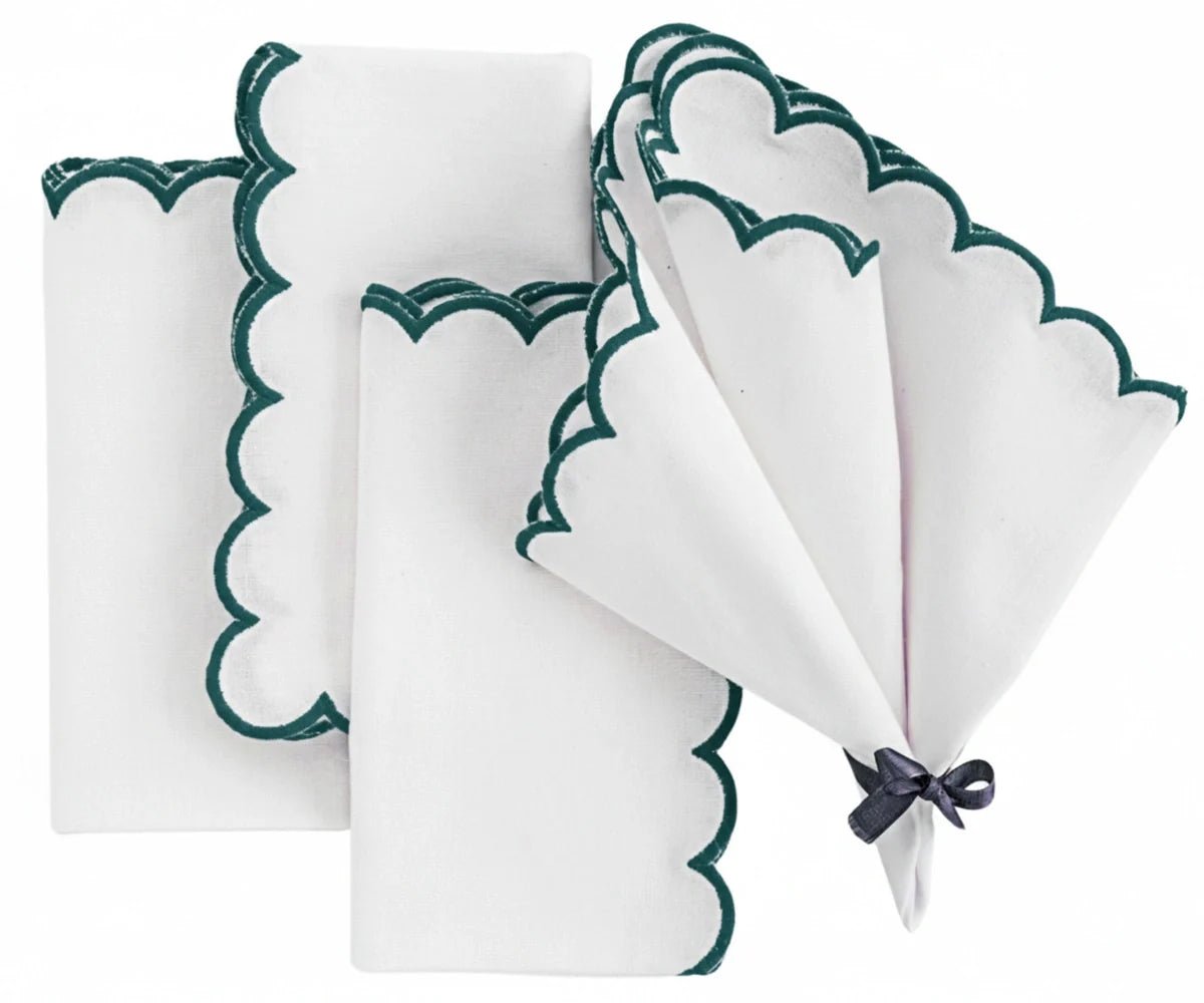 Scalloped Edge Linen Napkins - Che Cose Belle
