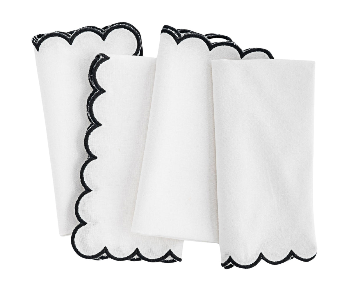 Scalloped Edge Linen Napkins - Che Cose Belle