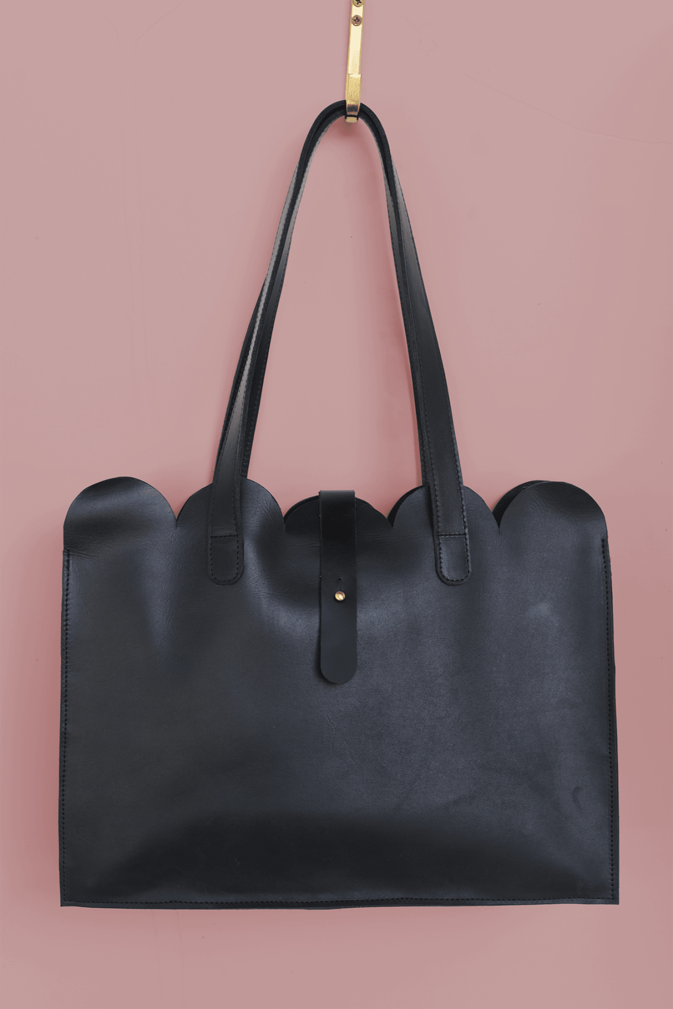 Scalloped Large Leather Handbag - Che Cose Belle