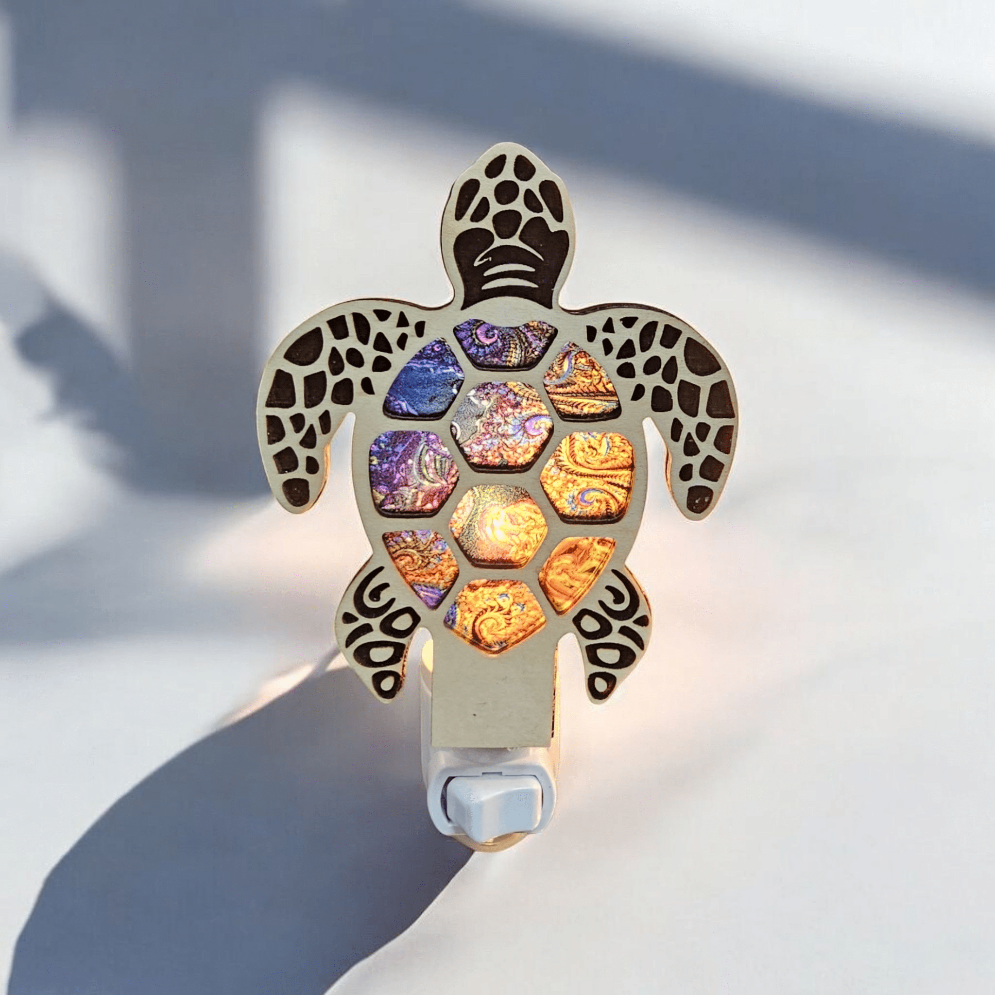 Sea Turtle Night Light - Stained Glass - Inspired Turtle Nightlight – LED Accent Light - Che Cose Belle