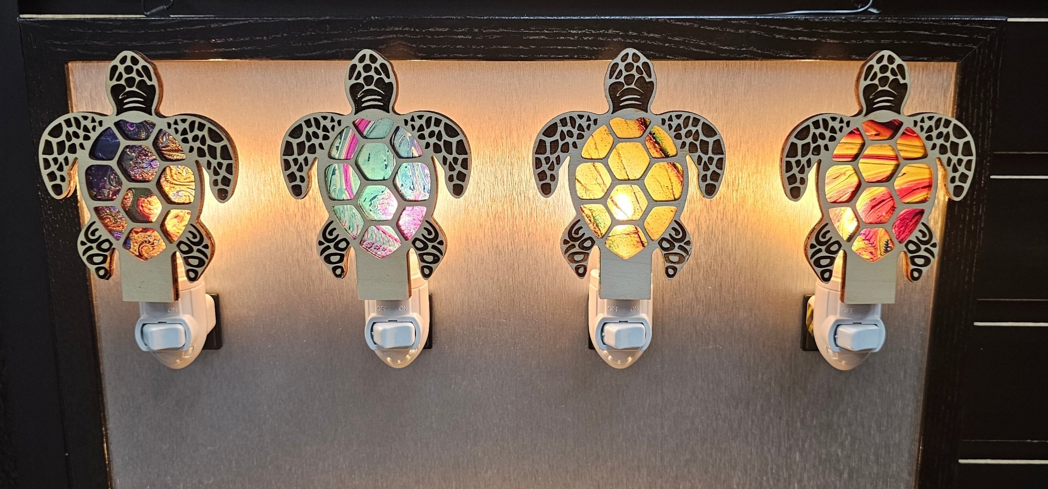Sea Turtle Night Light - Stained Glass - Inspired Turtle Nightlight – LED Accent Light - Che Cose Belle