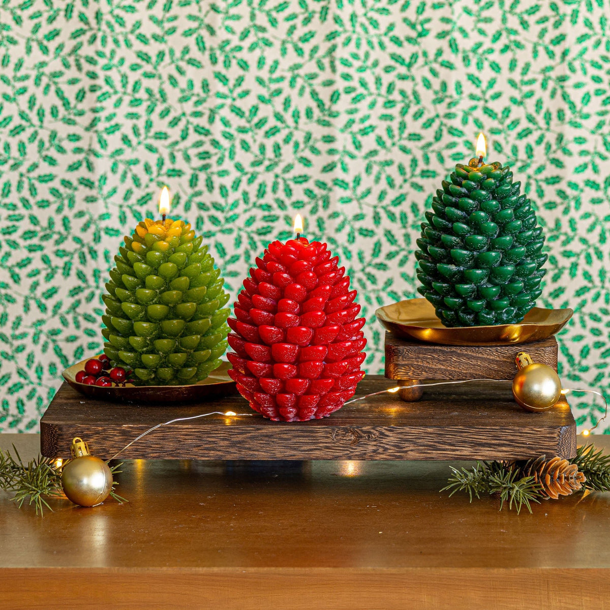 Signature Sculpted Pinecone Candle - Forest - Che Cose Belle