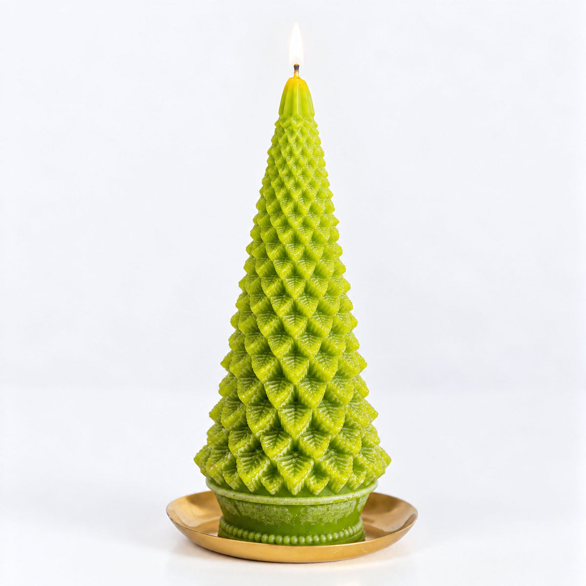 Signature Sculpted Tree Candle - Winterberry Frost - Che Cose Belle