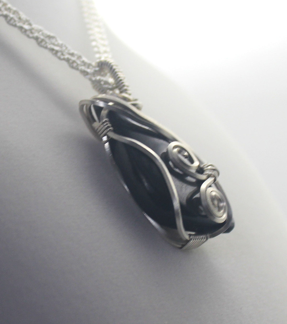 Silver .999 Fine Purpurite Handmade Pendant Necklace –Hand-Wrapped Artisan Pendant for Clarity & Expression - Che Cose Belle