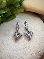 SILVER HEART EARRINGS - Che Cose Belle