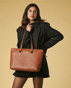 Simona (cognac) - Italian calf leather women's shoulder bag - Che Cose Belle