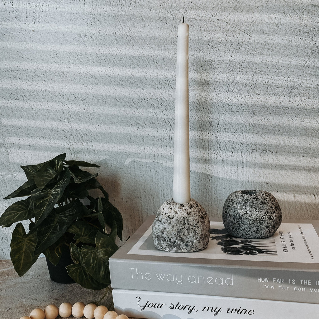 Single Stone Candleholder - Che Cose Belle