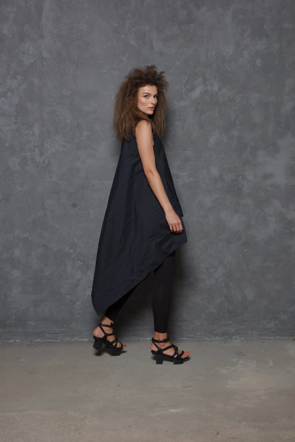 Sleeveless Asymmetrical Tunic Shirt - Che Cose Belle
