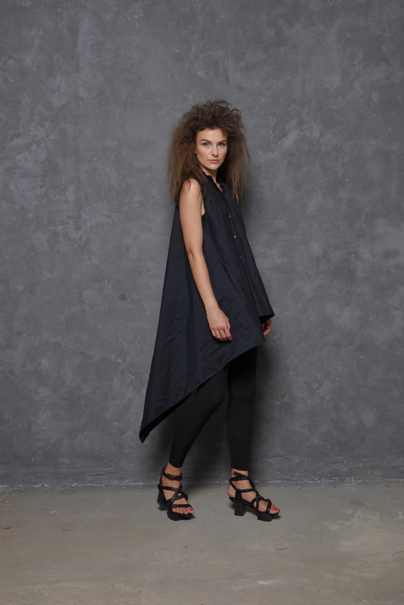 Sleeveless Asymmetrical Tunic Shirt - Che Cose Belle