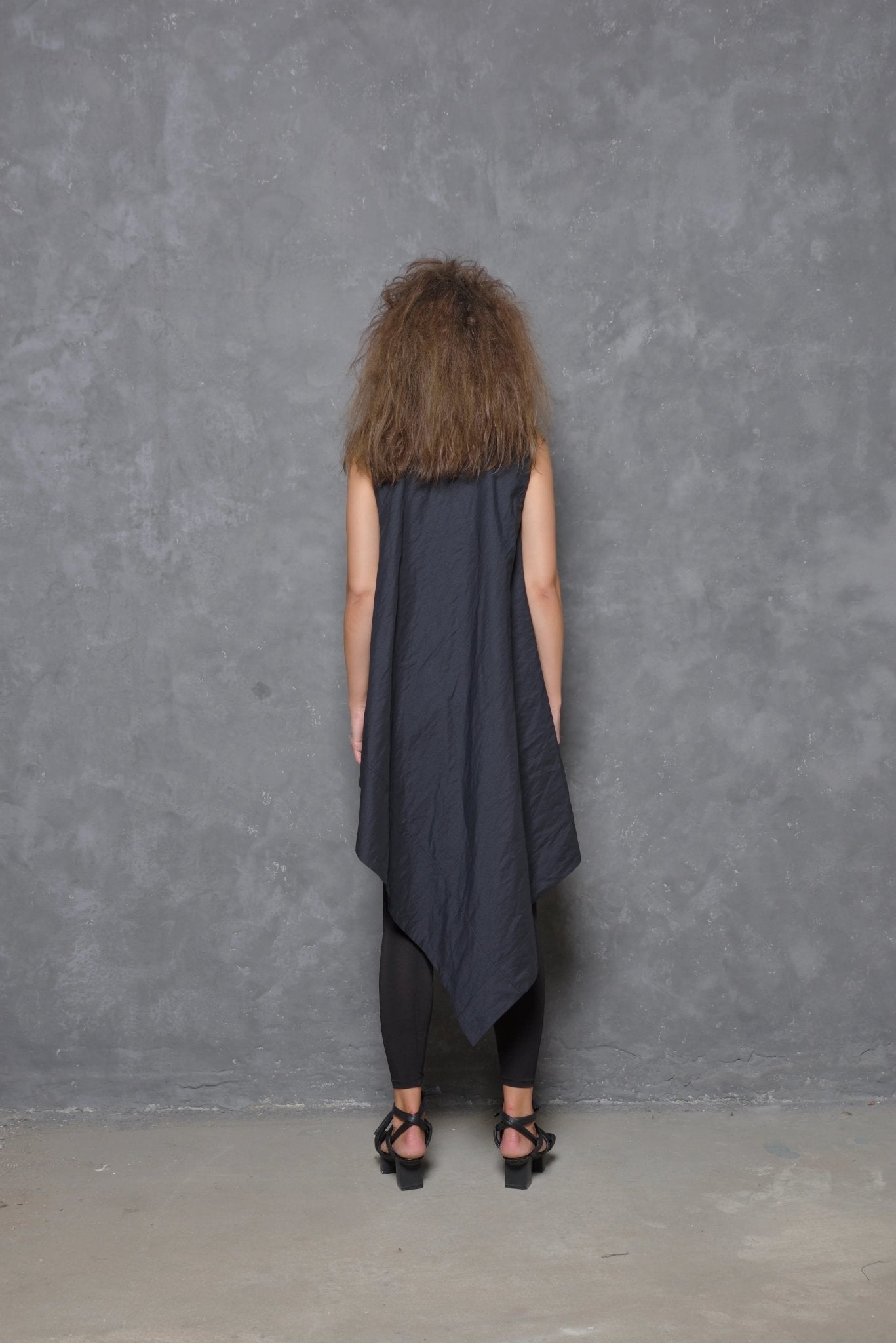 Sleeveless Asymmetrical Tunic Shirt - Che Cose Belle