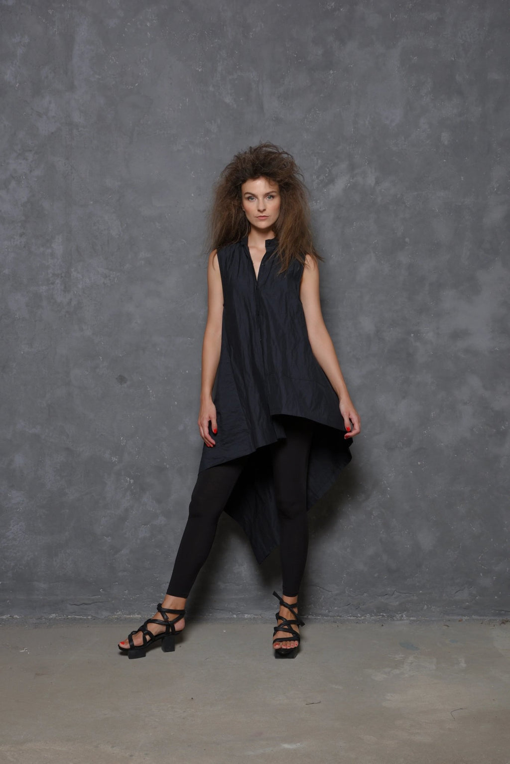 Sleeveless Asymmetrical Tunic Shirt - Che Cose Belle