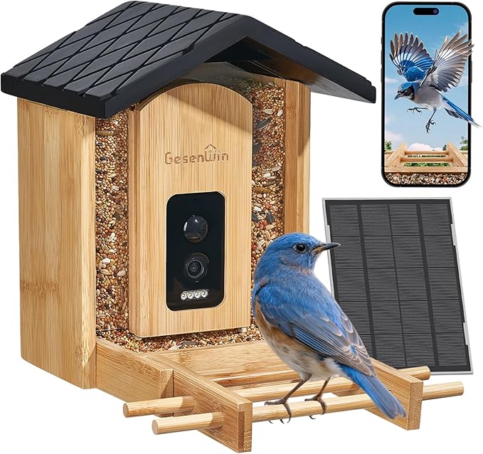 Smart Bird Feeder with Camera for Wild Birds - Identifies 11,000+ Species, Solar Panel Wireless Outdoors Bamboo Birdhouse with Cam, 2K HD Live Video & Instant Alerts - Bird Lover Gifts - Che Cose Belle