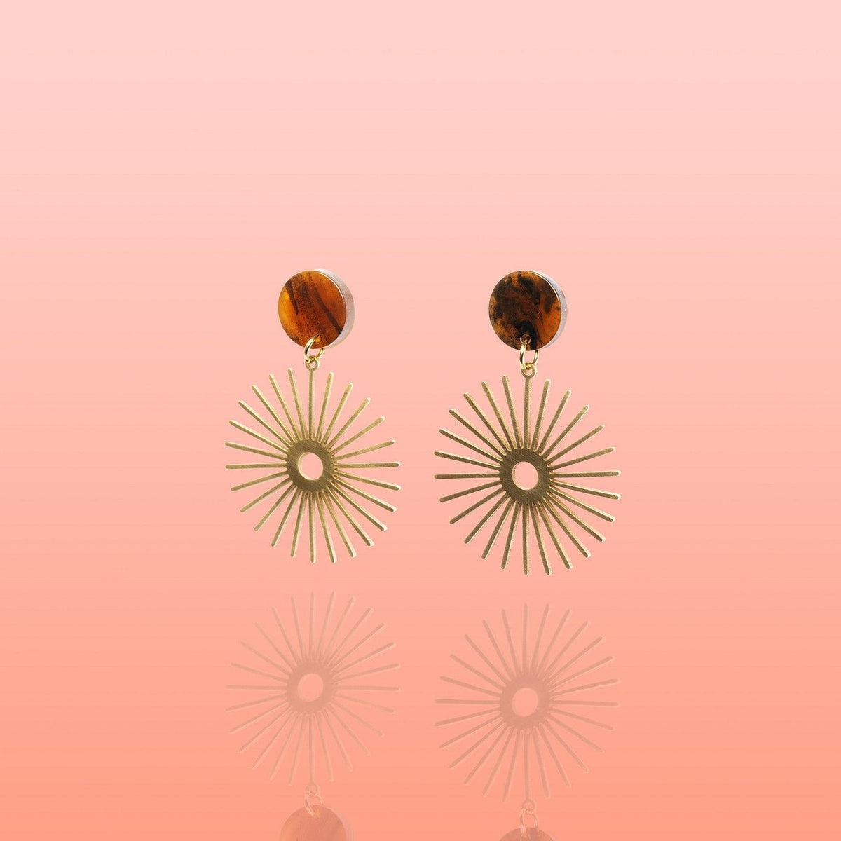 Solana Neutral Sunburst Earrings Water Resistant - Che Cose Belle
