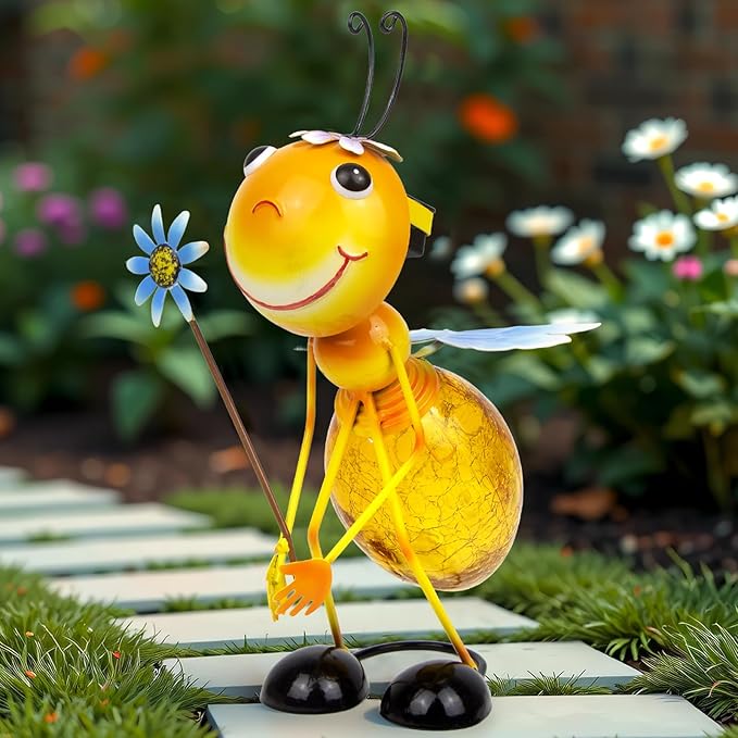Solar Garden Statue Bee Decor,Outdoor Decorative Tabletop Lanterns,Outdoor Bee Figurines Decorations for Patio Yard Lawn Ornaments,Birthday Gifts for Mom Women Grandma - Che Cose Belle