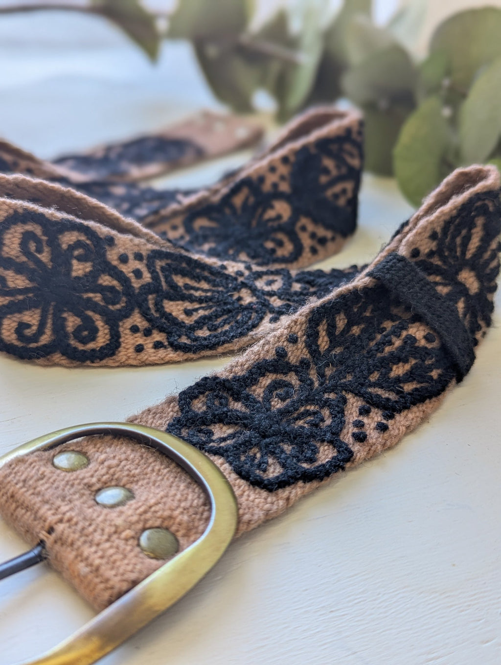 Sombra Rosa Embroidered Belt - Che Cose Belle