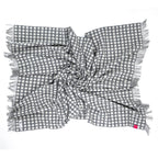 Southampton Home Merino Wool Medallion - Grey - Che Cose Belle