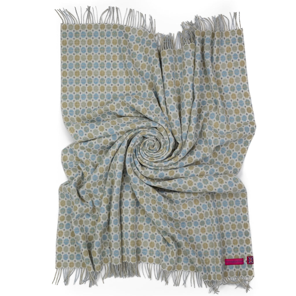 Southampton Home Merino Wool Medallion - Sky - Che Cose Belle