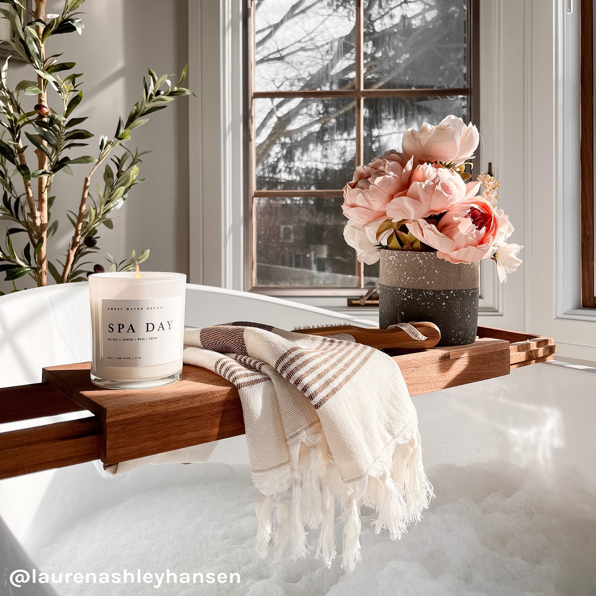 Spa Day Soy Candle - White Jar - 11 oz - Che Cose Belle