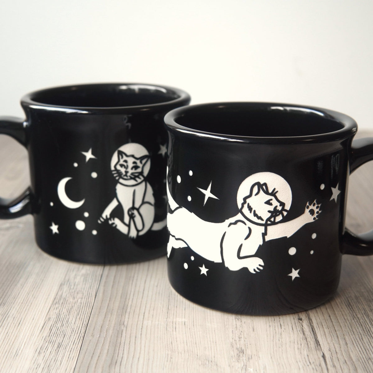 Space Cat Camp Mug - Dishwasher-Safe, Microwave-Safe - Che Cose Belle