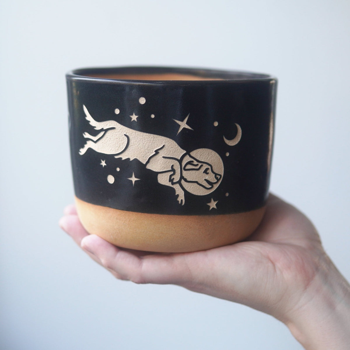 Space Dog Farmhouse Planter with Saucer - Che Cose Belle