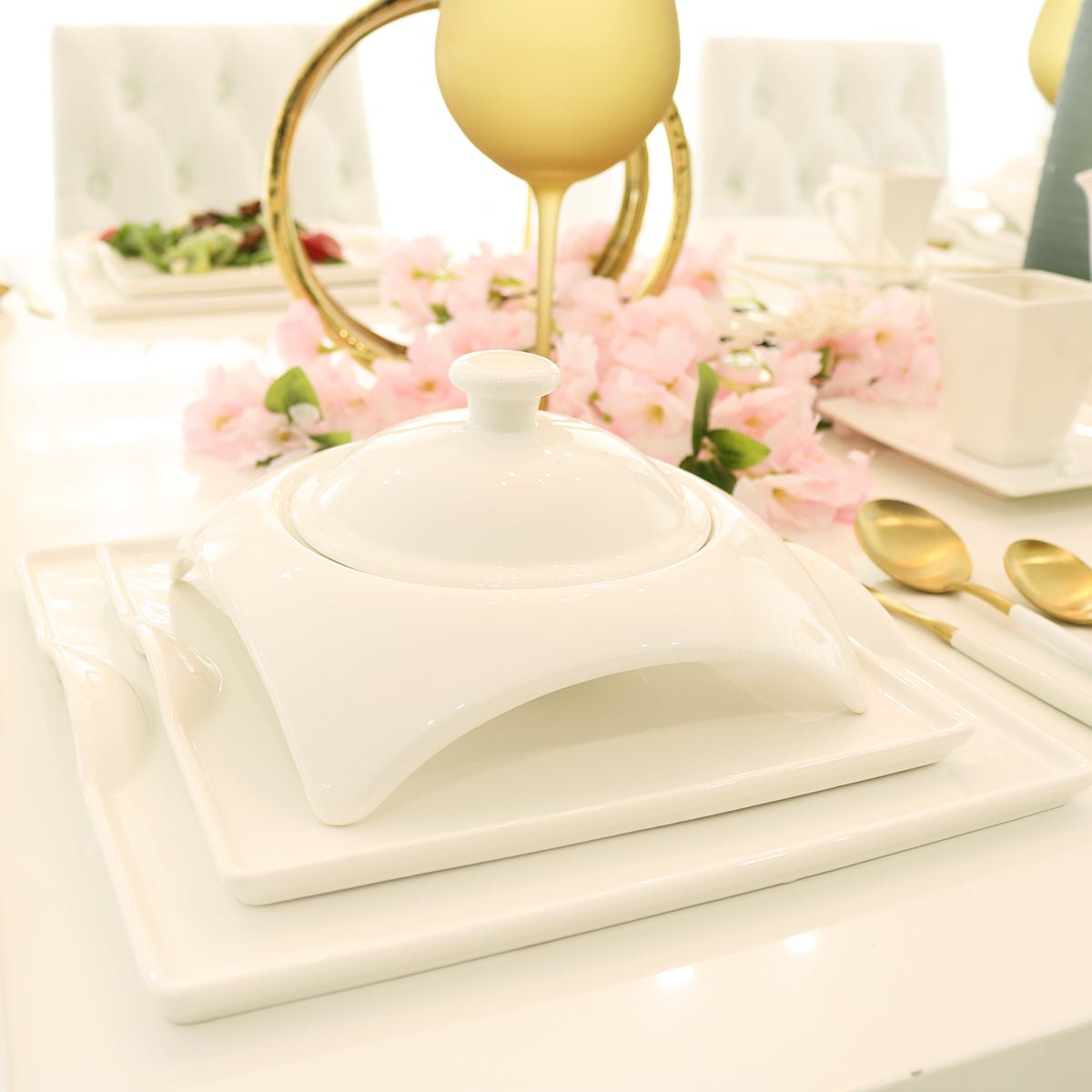 Square Porcelain Dinnerware Set - Che Cose Belle