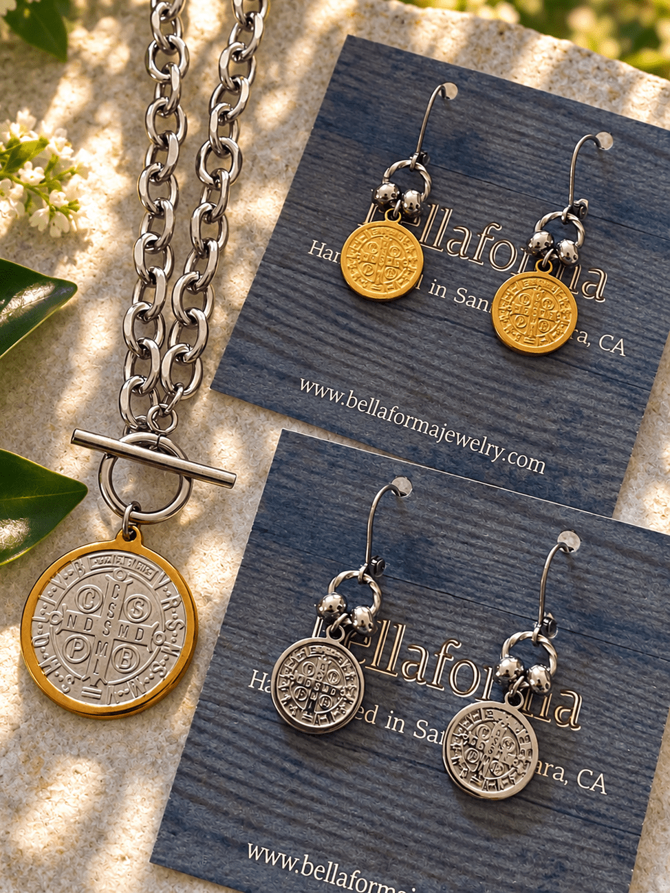 ST. BENEDICT TOGGLE NECKLACE - Che Cose Belle