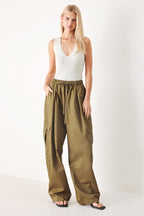 STAY IN MOTION WOVEN BARREL PANTS - Che Cose Belle